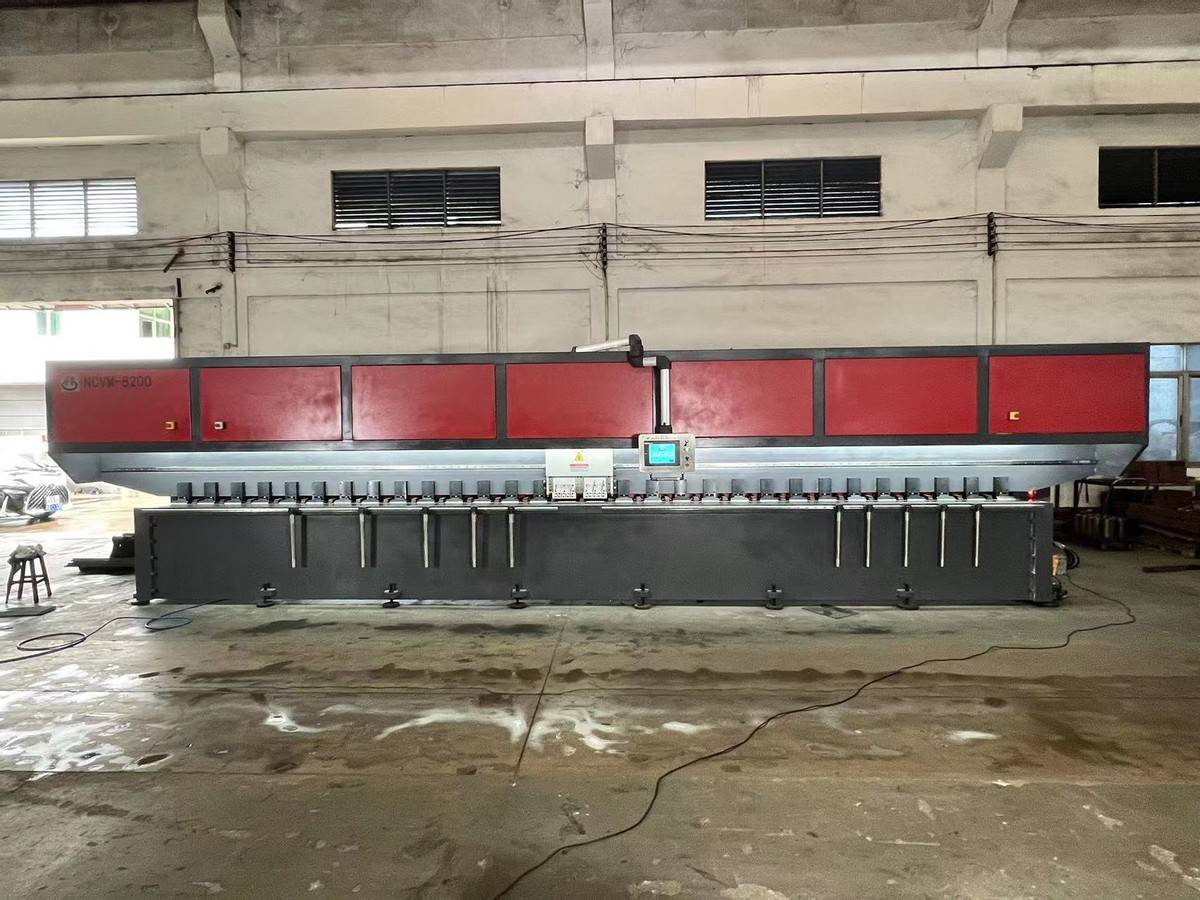 豐科機械復合式雙刀頭刨槽機：雙刀頭設計，24H高效穩定作業 ? 