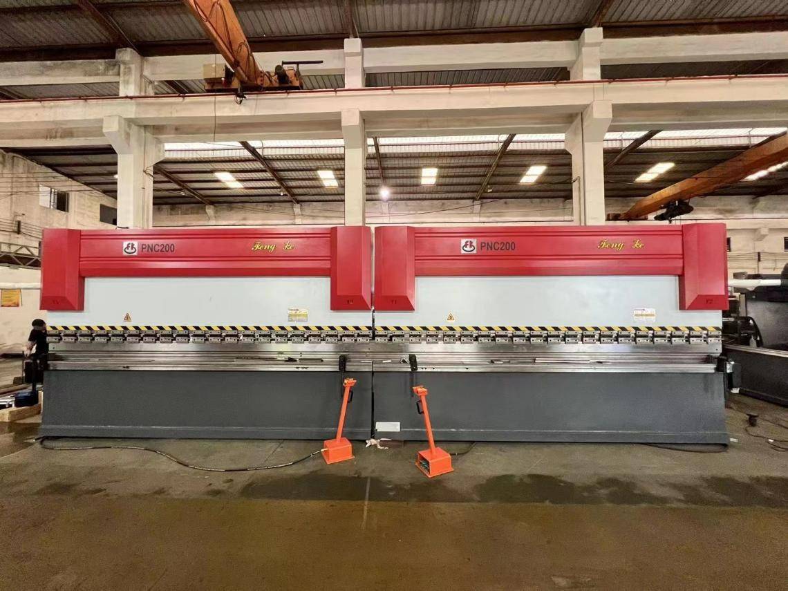 實現1+1＞2，豐科機械創新推出高效的雙機聯動折彎機 ? 